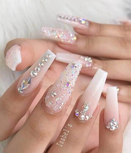 ongles de mariage strass