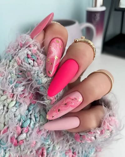 ongles rose barbie