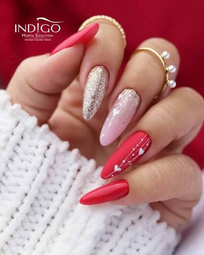 ongles saint valentin paillettes