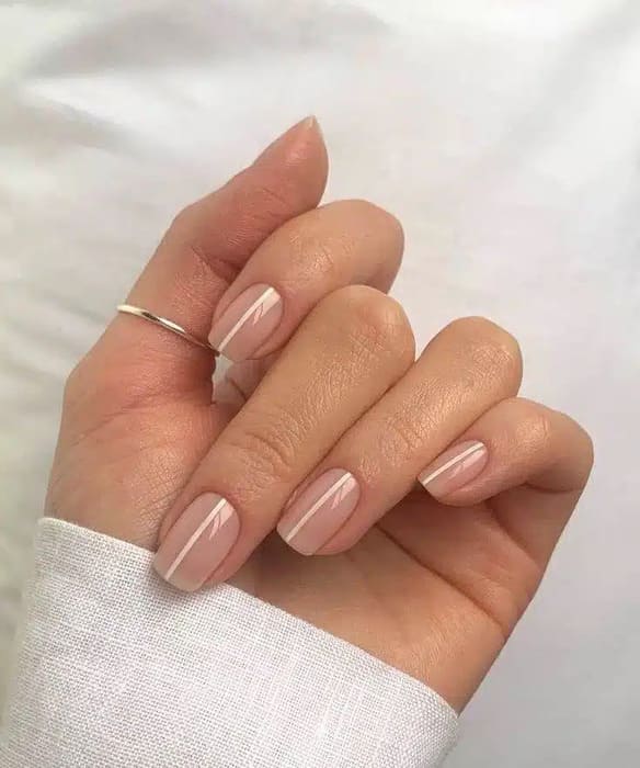 ongles nude