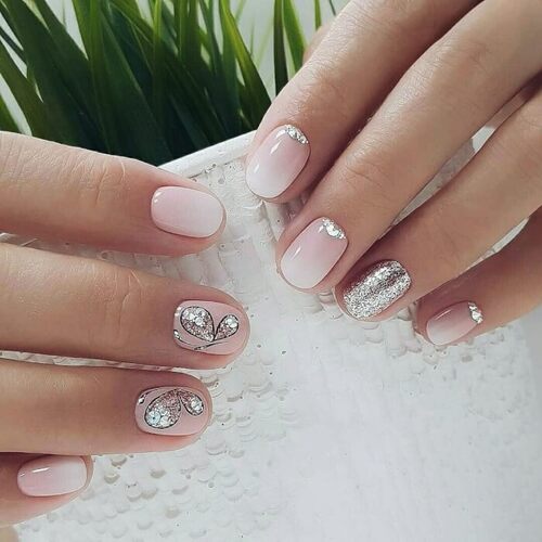 ongles de printemps rose