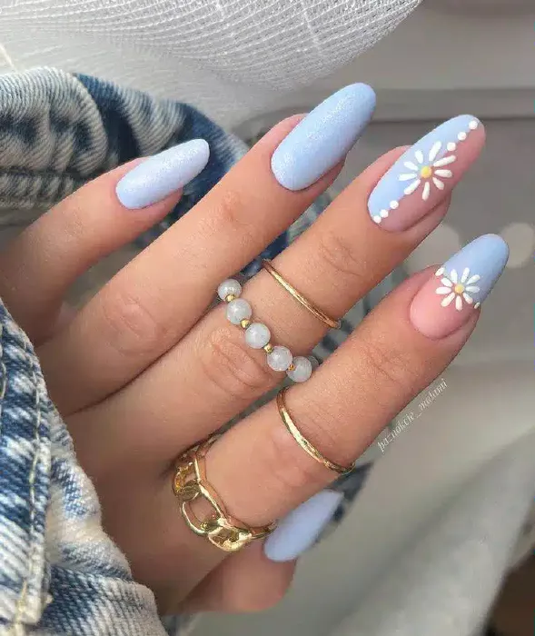 ongles mars fleurs