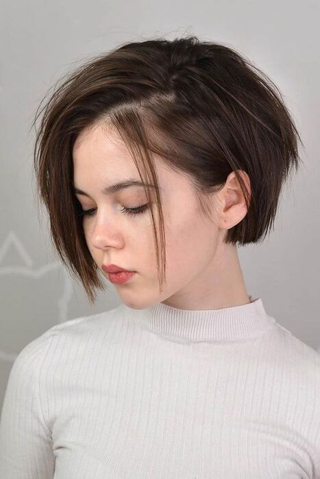 coupe de cheveux courts femme