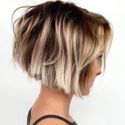 coupe de cheveux courts femme