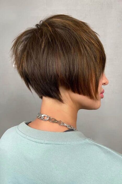 coupe de cheveux courts femme