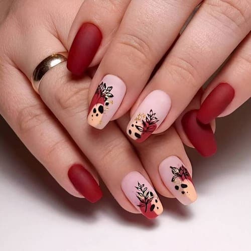 ongles automne avec feuilles