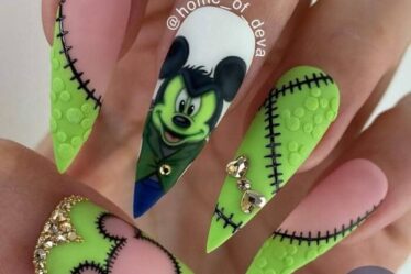 ongles halloween disney