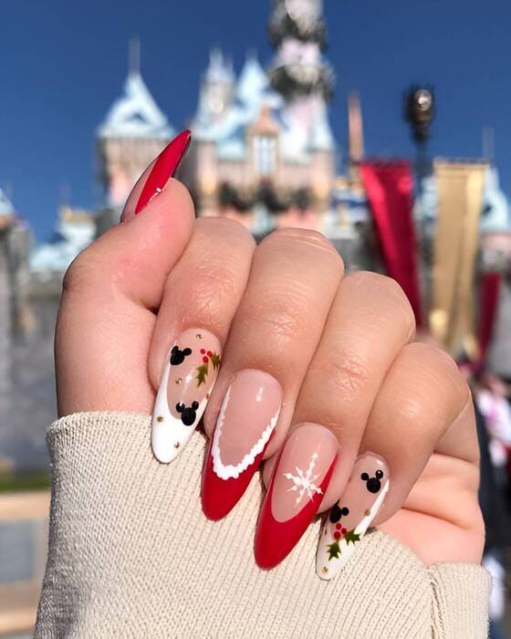 idées ongles noel mickey