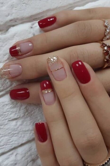 ongles de noel chic rouge