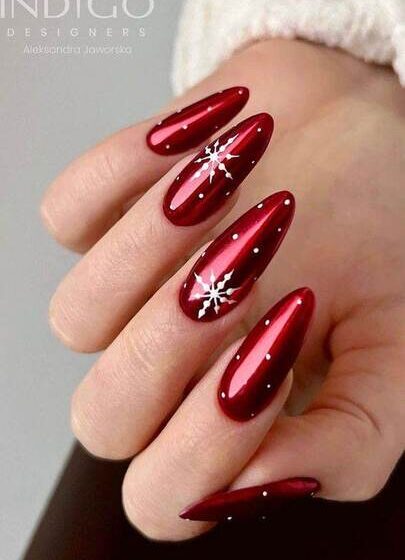 ongles noel rouge chic