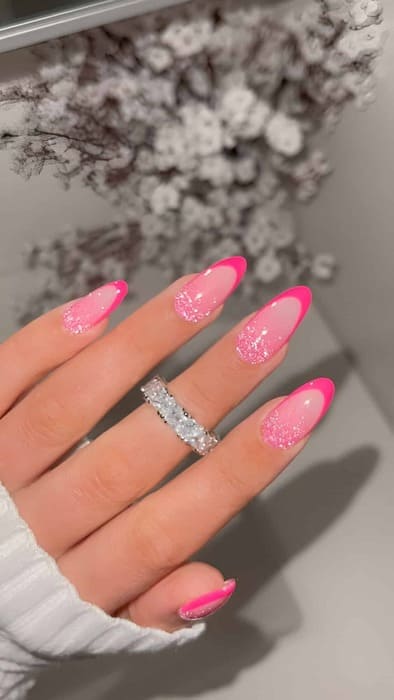 ongles St-Valentin rose